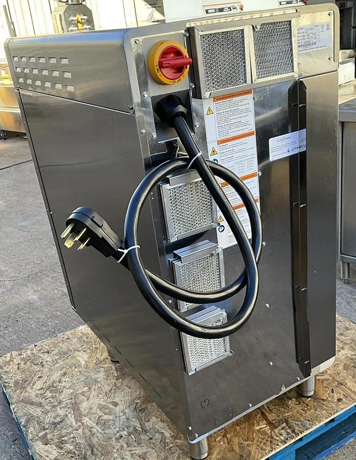 Used Alto-Shaam VMC-H4H Vector Deluxe Multi-Cook Oven electric (4) separate chamber