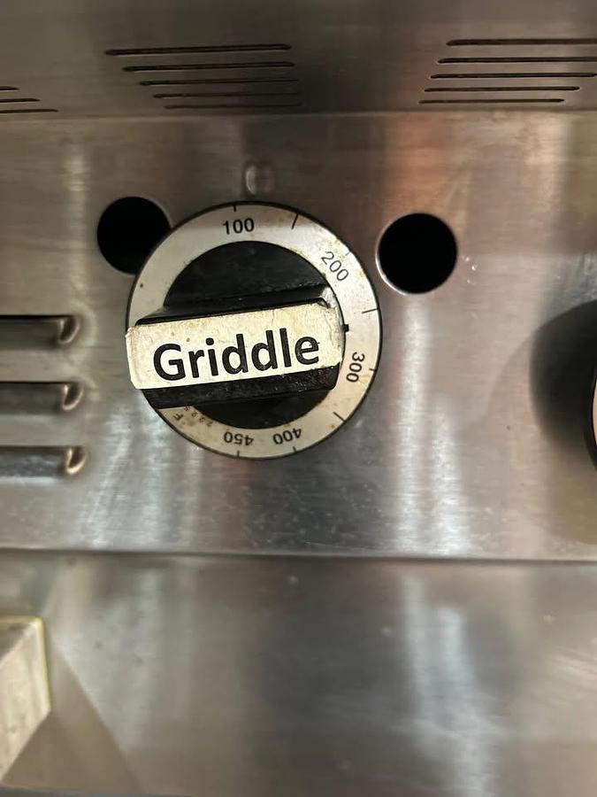 Used Garland Master Series Heavy Duty Gas Range with Griddle and 2 Ovens