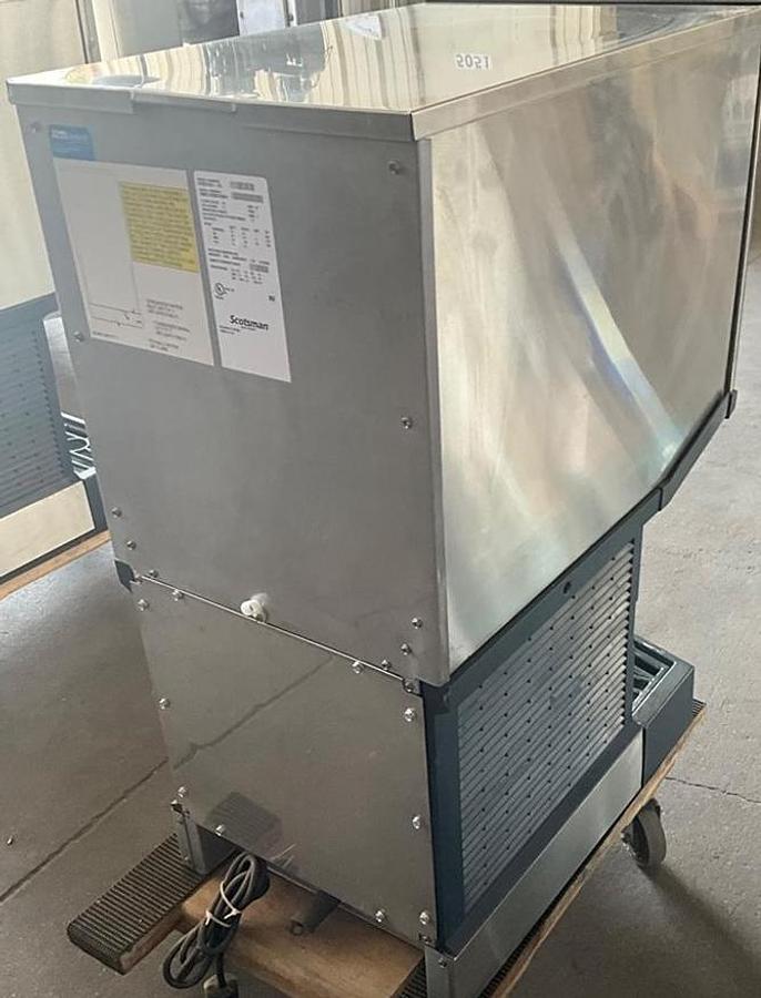 Used Scotsman nugget ice and water dispenser - 3 AVAILABLE