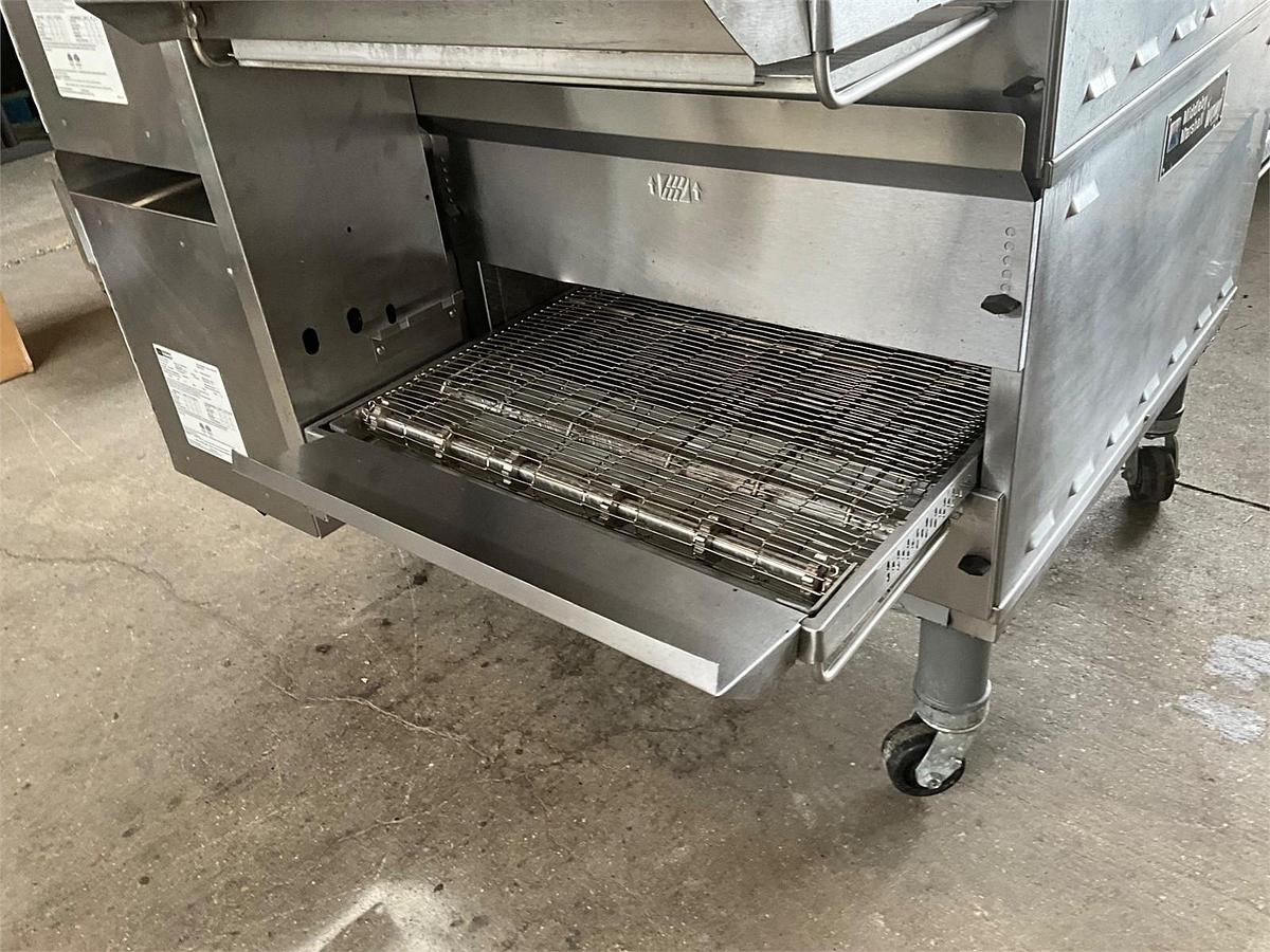 Used 2023 Middleby Marshall gas conveyor double oven - PS638G