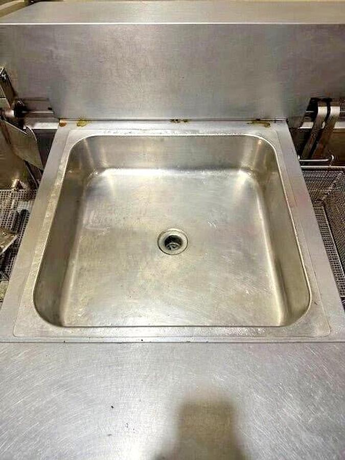 Used FRYMASTER FPC128/236" ELECTRIC 2 FRYING WELLS, DUMP STATION, PASTA COOKING WELL