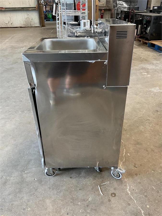 Used Hot and cold water -portable hand sink