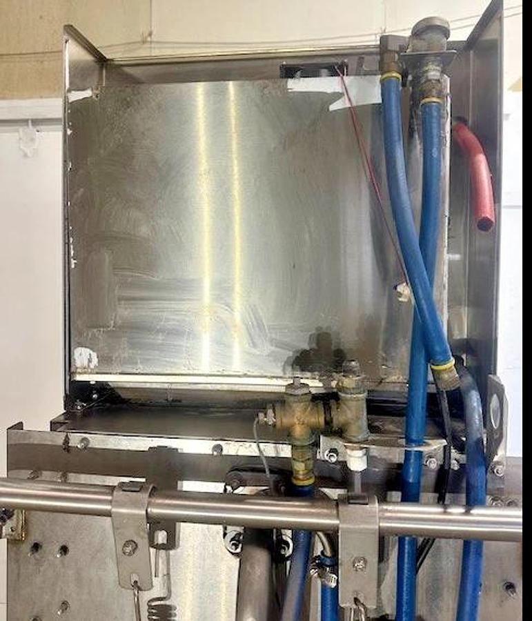 Used "CHAMPION MOYER DIEBEL - MODEL DH500T"COMMERCIAL HIGH TEMP VENTLESS DISHWASHER - 280/240V,3PH