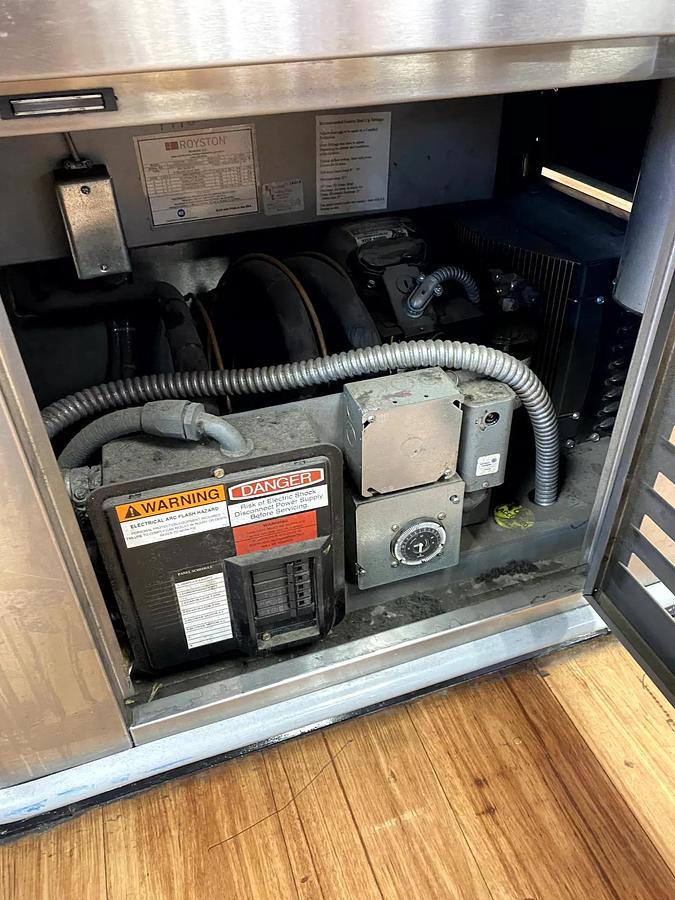 Used ROYSTON SELF CONTAINED OLIVER BAR