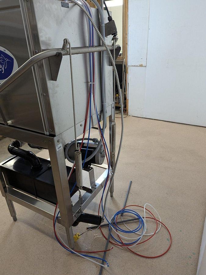 Used CMA AH-2 Low Temperature Pass-Thru Dishwasher - NICEST ONE WE HAVE EVERY HAD.......