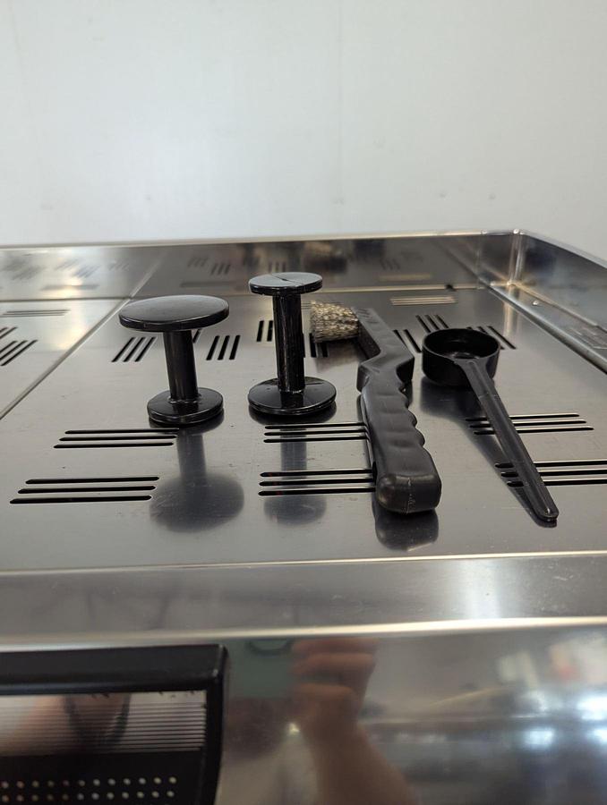 Used Nuova Simonelli AURELIA II Semiautomatic Espresso Machine - EXCELLENT CONDITION