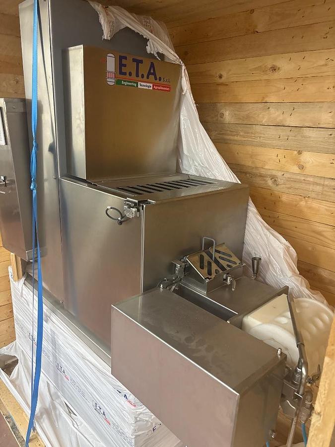 NEW E.T.A. S.r.l. Commercial Mozzarella Shaping Machine