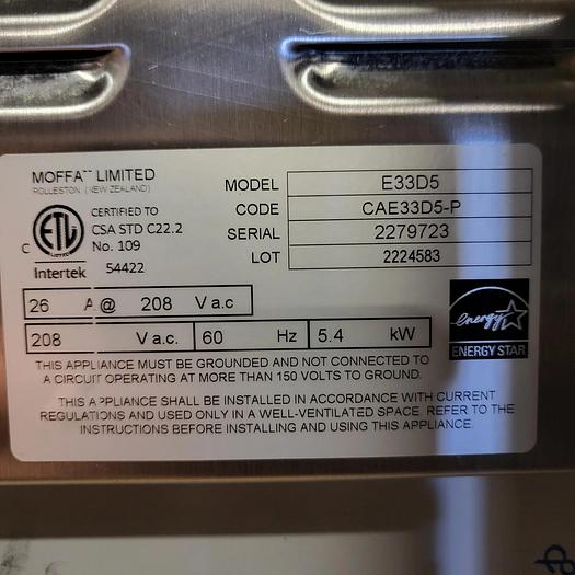 Refurbished  Blue Seal E33D5 Half Size Double Deck Digital Electric Convection Oven