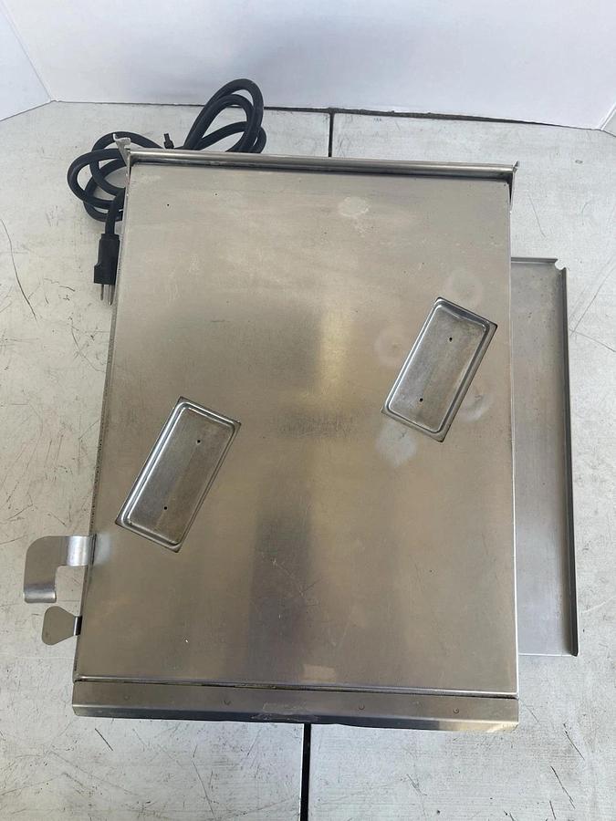 Used Antunes - ES-602 208V Egg Station with 2 Rings 