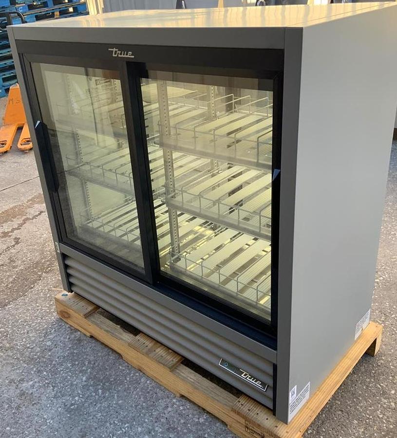 Used True GDM-41CPT  - 48" DISPLAY COOLER -BRAND NEW - 8 Available