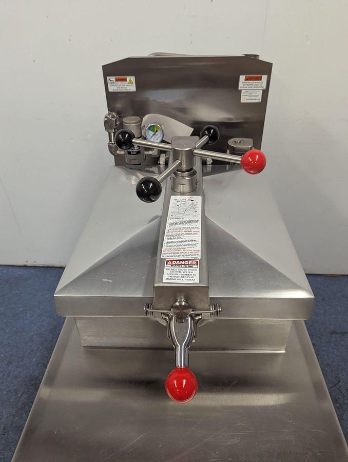 Used Henny Penny PFG600 Gas Pressure Fryer - 2 AVAILABLE - LIKE NEW CONDITION