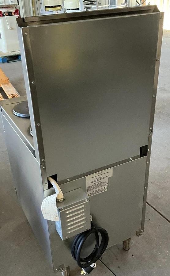 Used Imperial IR-4-E 24" commercial 4 Element Electric Range w/ Standard Oven