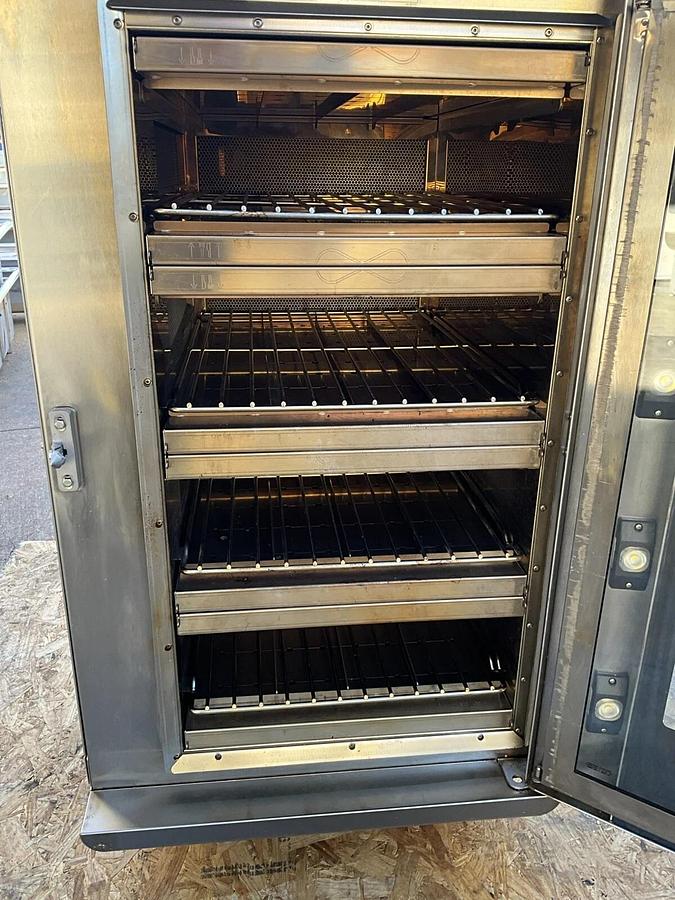 Used Alto-Shaam VMC-H4H Vector Deluxe Multi-Cook Oven electric (4) separate chamber