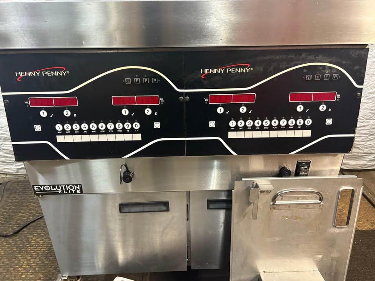 Used Henny Penny Evolution Elite Double Gas Fryers - Warranty