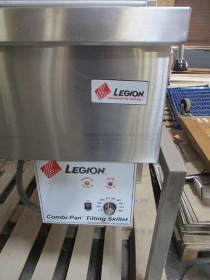 Used Legion CS41- 9 Combi Pan Tilting Skillet - LIKE NEW 
