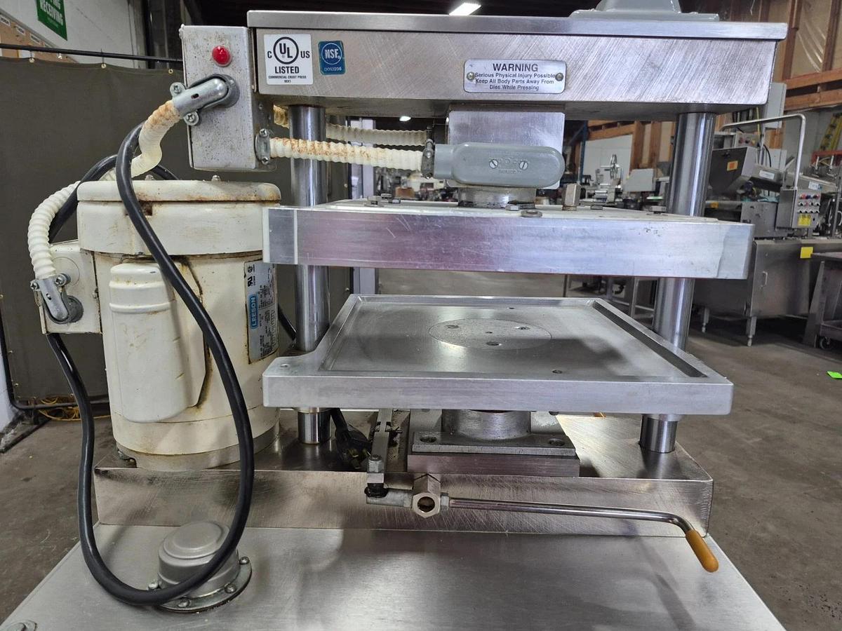 Used Comtec 2200 semi automatic pie press with 11" die set Pie Crust Dough Pumkin