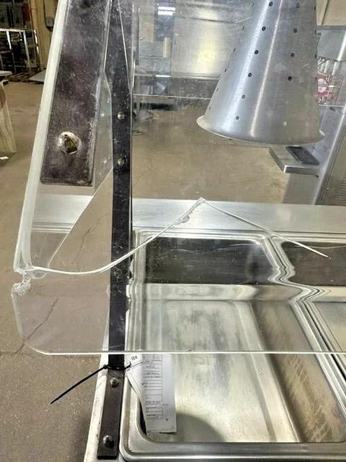 Used VOLLRATH 38935 3 WELLS HOT FOOD BUFFET TABLE WITH LIGHTED SNEEZE GUARD ON CASTER