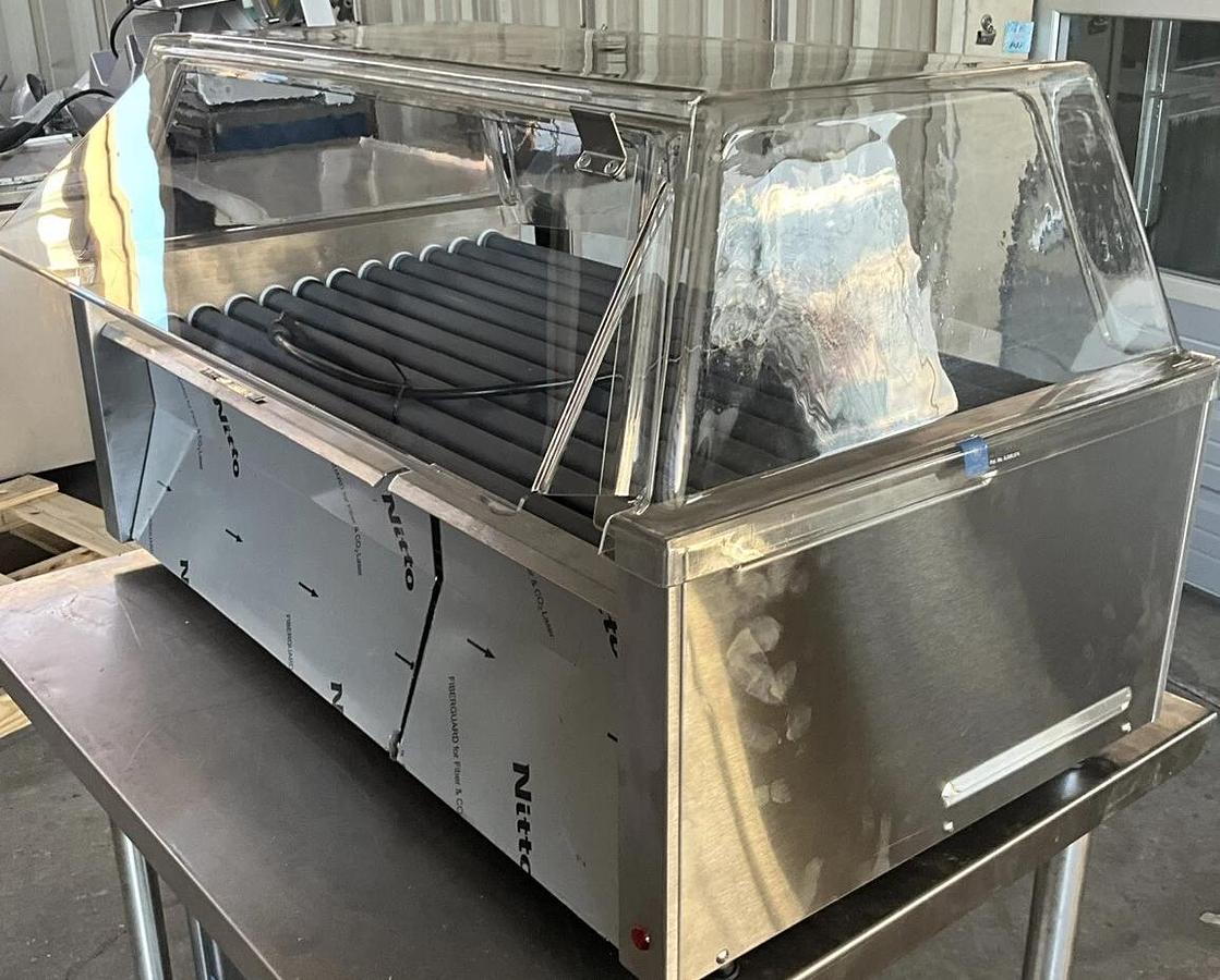 Used APW Wyott 8A-50SCBDE Hot dog Grill roller Built-in bun Storage Sneeze Guard - BRAND NEW CLEARANCE ITEM