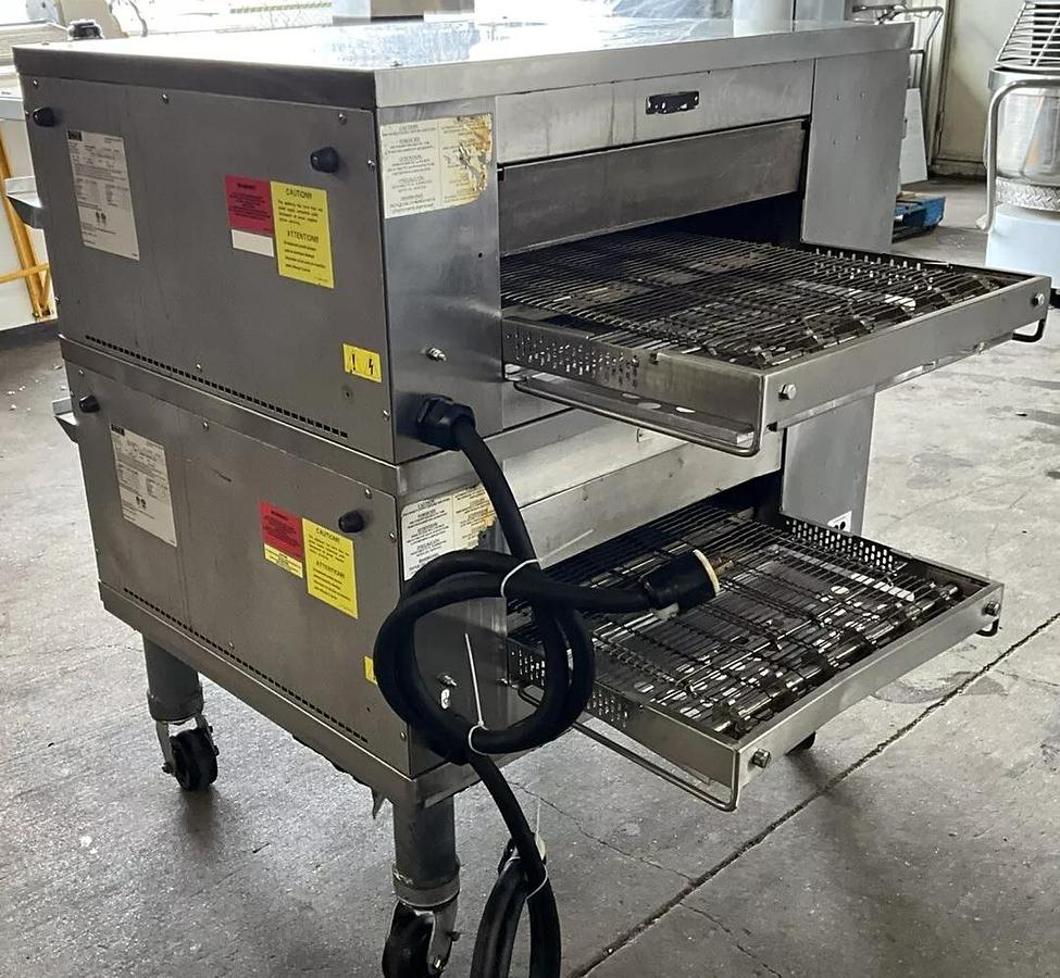 Used 2023 CTX Middleby Marshall DZ33T Infrared Radiant conveyor pizza double oven 
