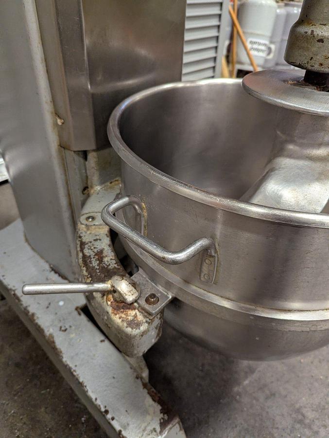 Used Hobart H-600 60qt Planetary Mixer W/Hook