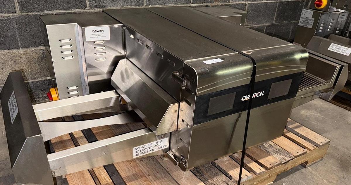 Used Like New! Ovention M1718 Pizza Oven 