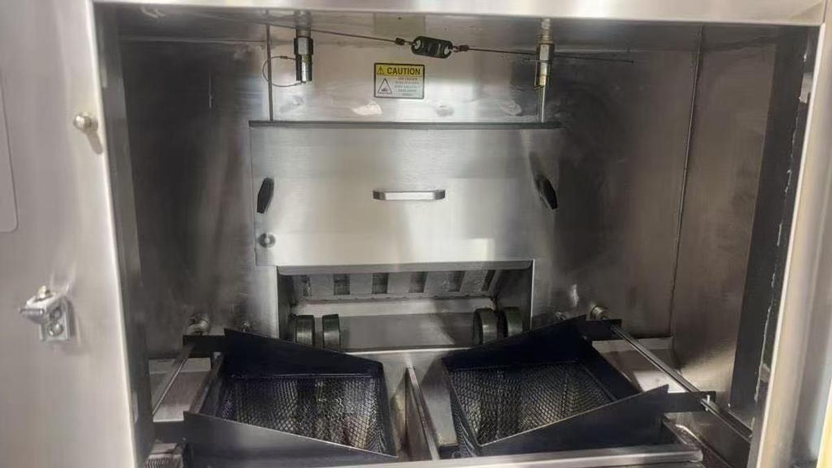 Used AutoFry MTI-40 series commercial deep fryer - double ventless grease fryer