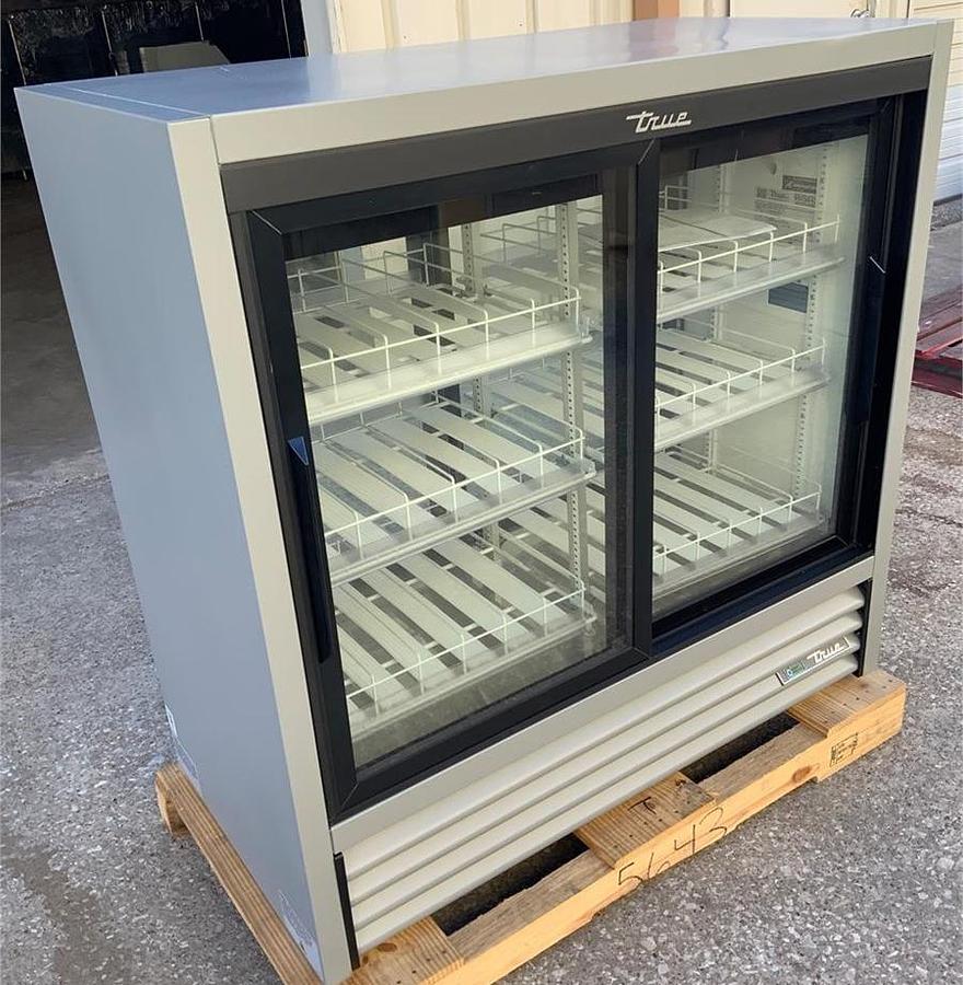 Used True 48" display case - Brand new