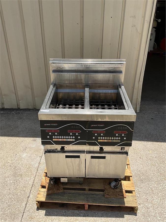 Used Henny Penny Gas Fryer Evolution Elite