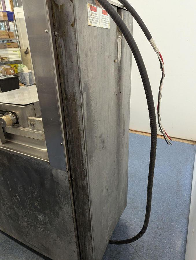 Used Henny Penny Velocity Series Pressure Fryer