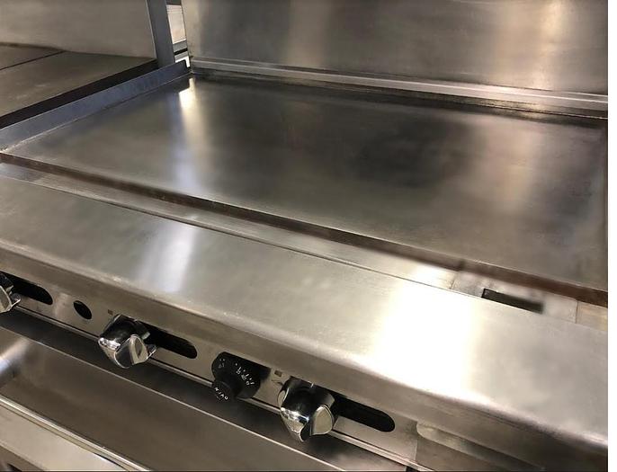 Used Gas range with 36" flat top gas grill