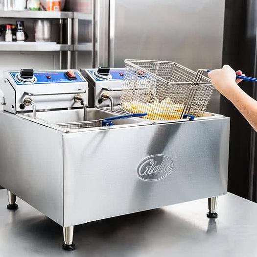 Globe 32 lb. Dual Tank Electric Countertop Fryer