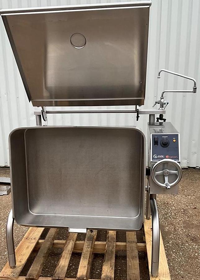 Used Groen 40 gallon electric tilt skillet