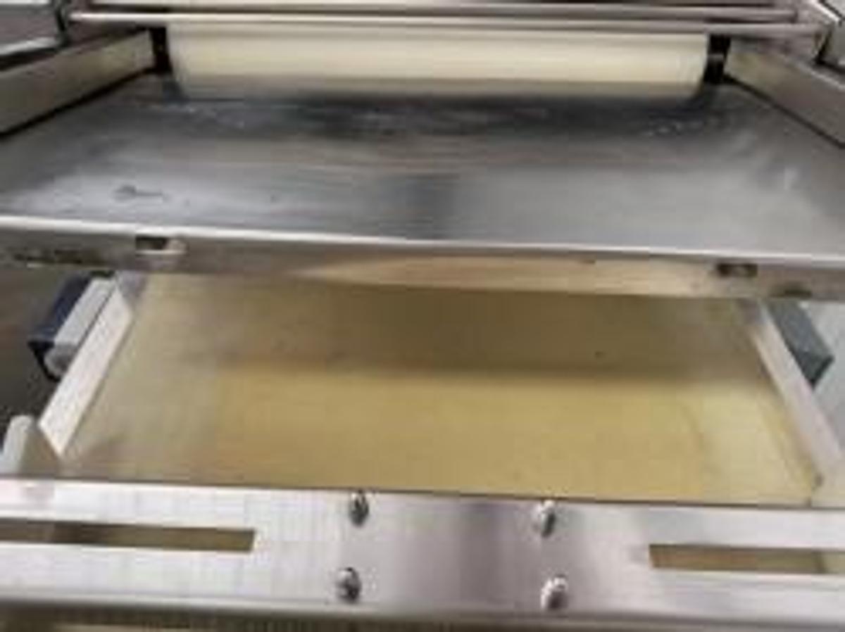 Used LVO SM24 24" Dough Sheeter