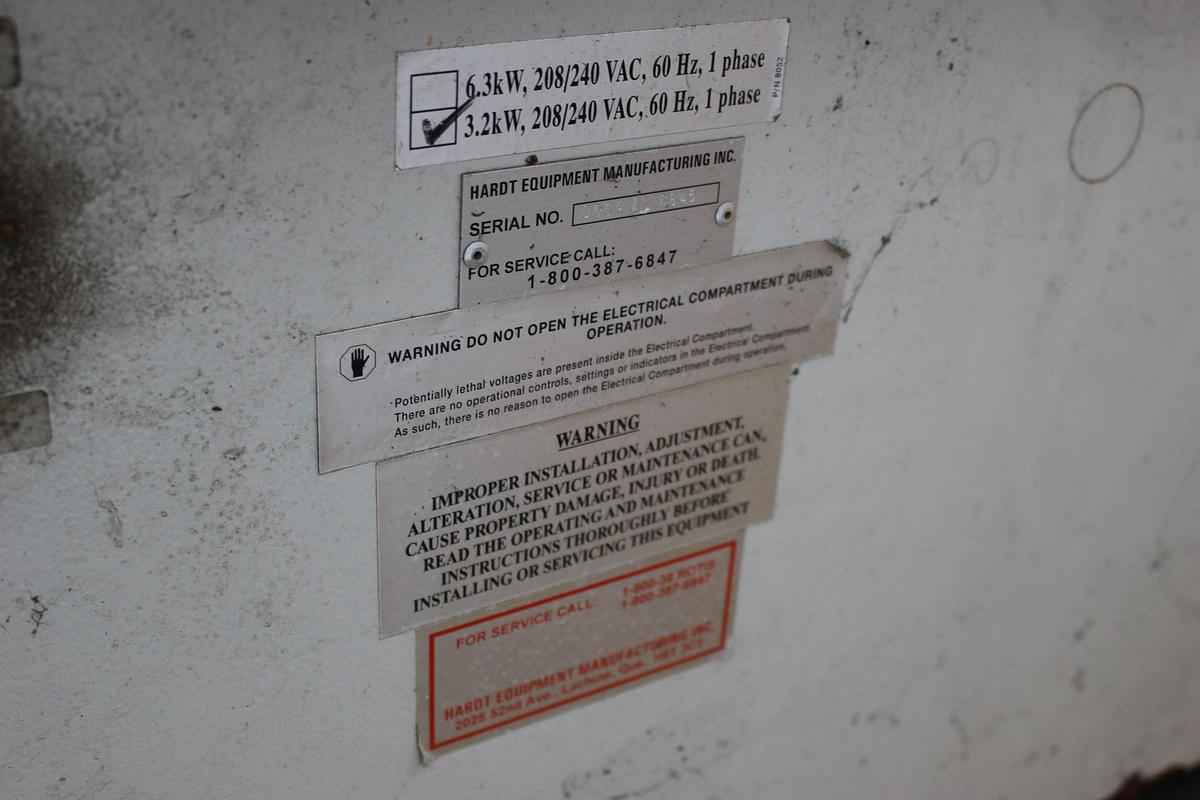 Used HARDT 36" Heated Merchandiser - GREAT FOR CHICKEN - HOT FOOD ITEMS