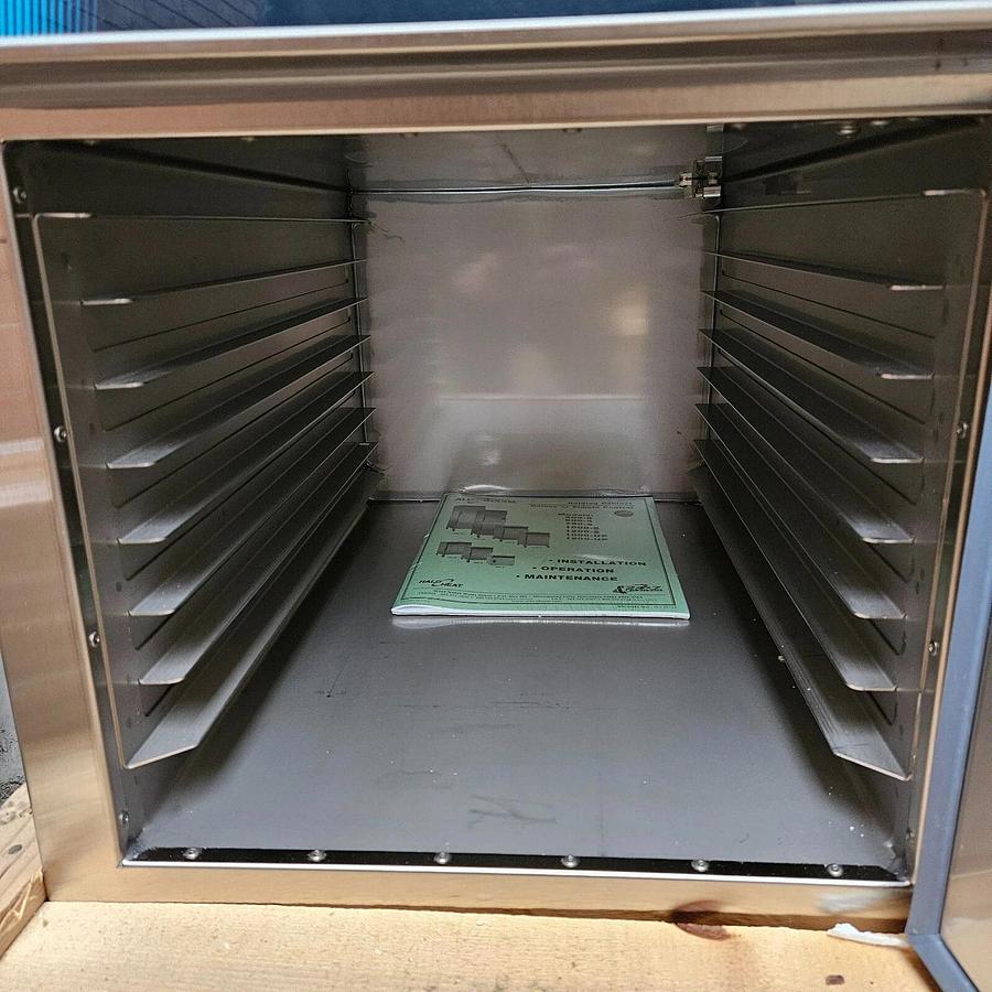 Used Alto-Shaam 300-S - Halo Heat Low Temp Holding Cabinet