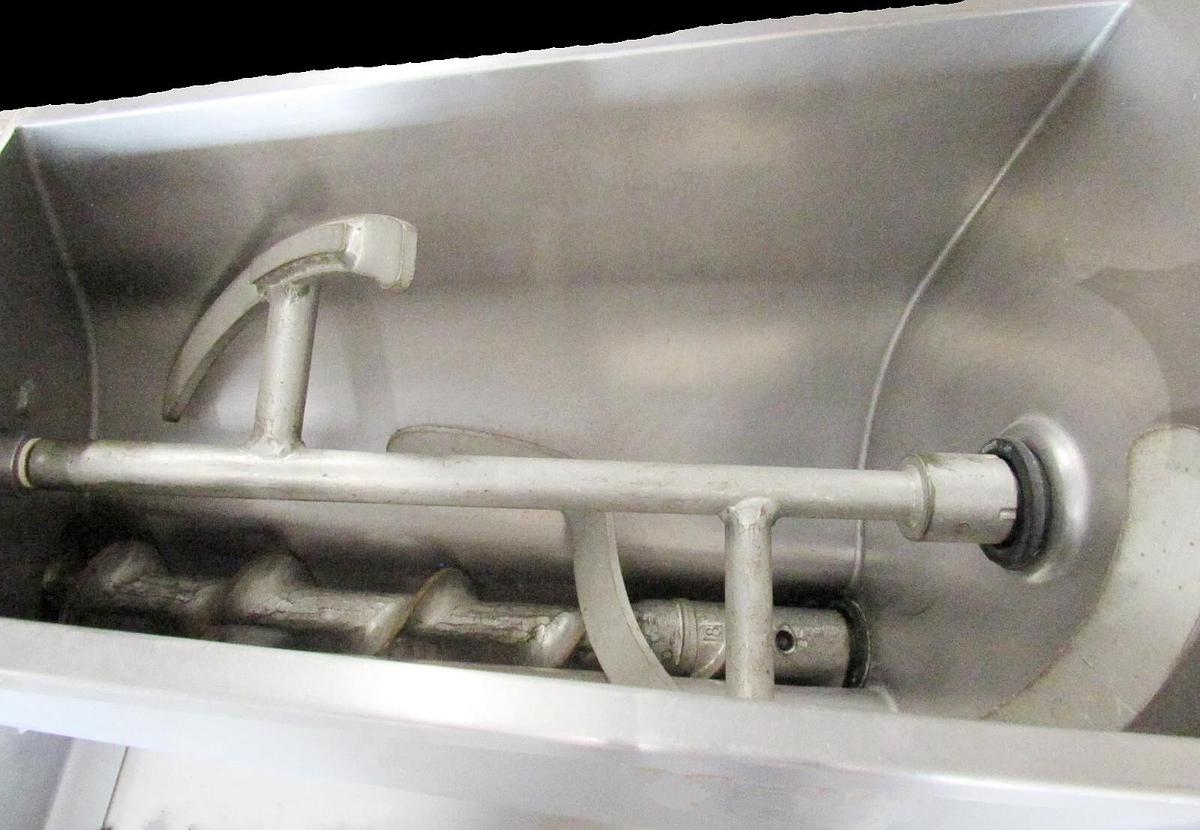 Used Hobart MG1532 meat mixer grinder