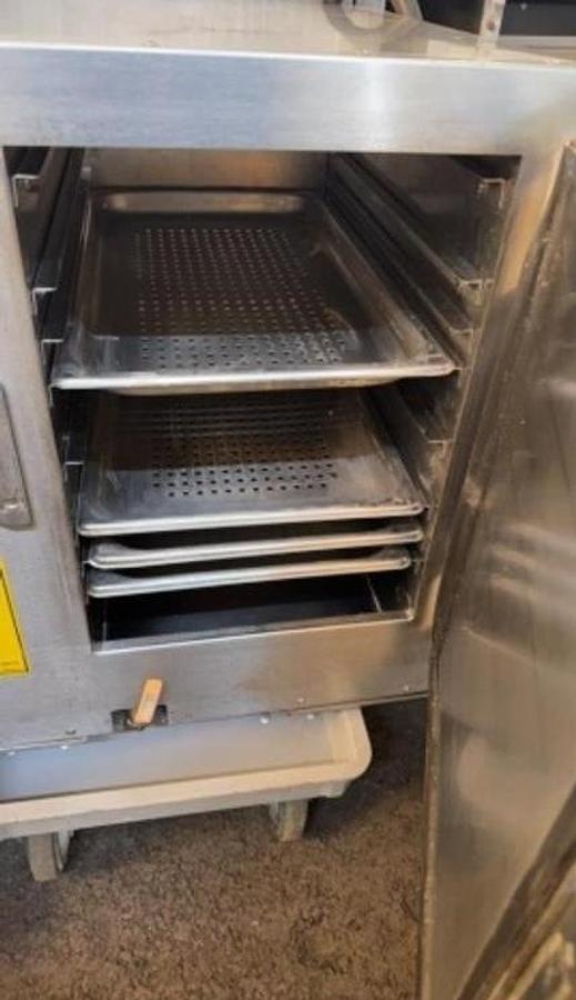 Used Acute temp steam and hold convection steamer 2