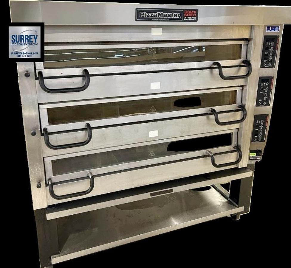 Used PIZZA MASTER 3-DECK ELECTRIC PIZZA OVEN