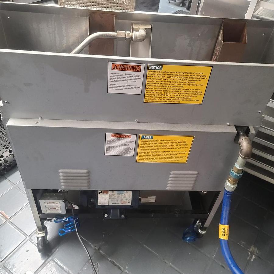 Used HENNY PENNY OFG 322-2 Well Gas Open Fryer - 6 MONTHS OLD