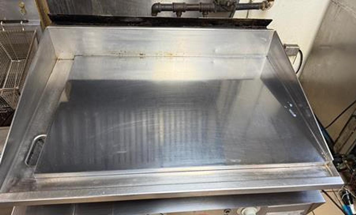Used Bakers Pride 36FED30-M 36'-inch Griddle
