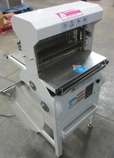 Refurbished Oliver 777-N Variety Bread Slicer w/ Bagging Scoop