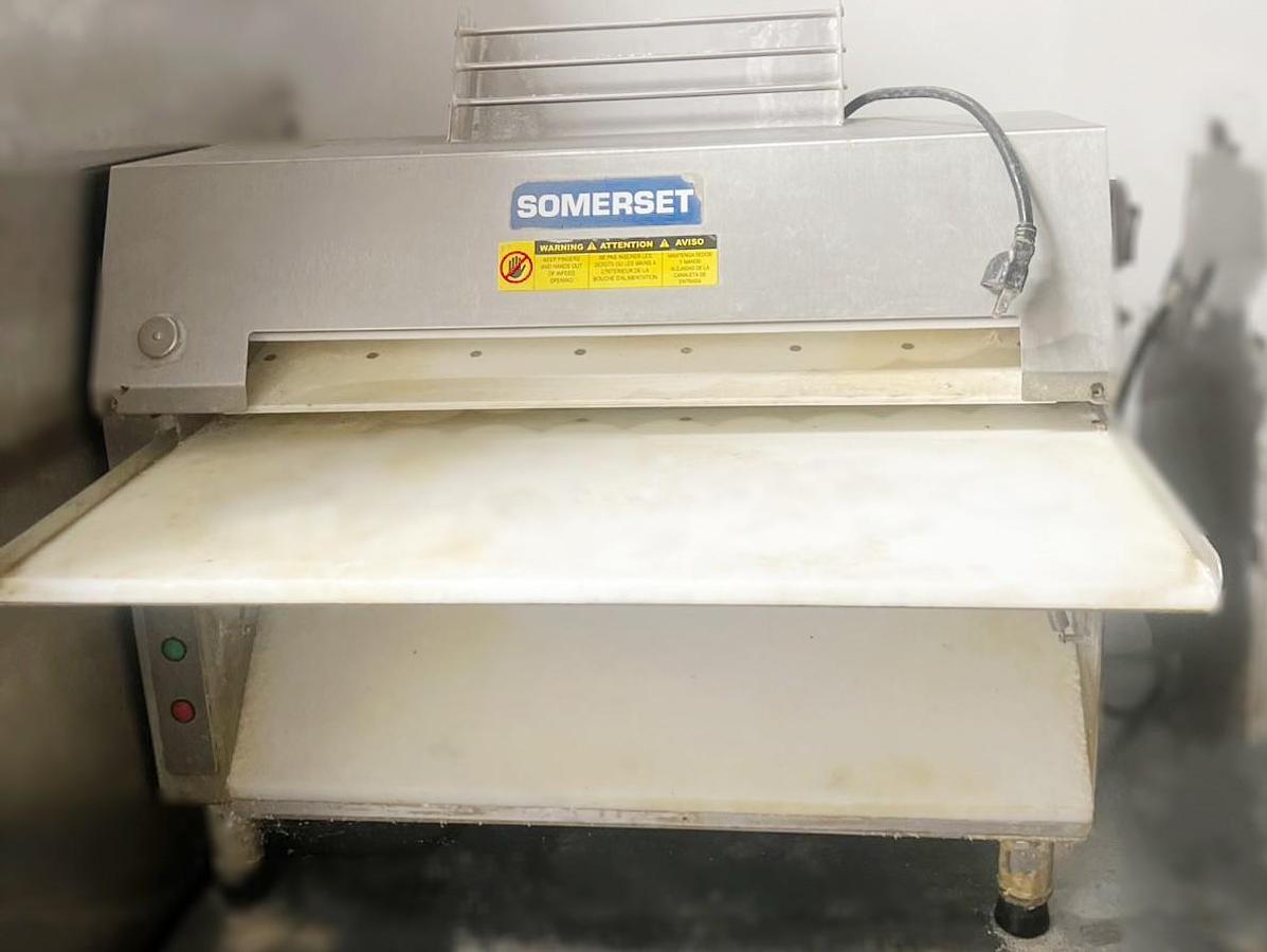 Used SOMERSET CDR-2000 COUNTERTOP 20″ TWO STAGE DOUGH ROLLER SHEETER - WARRANTY