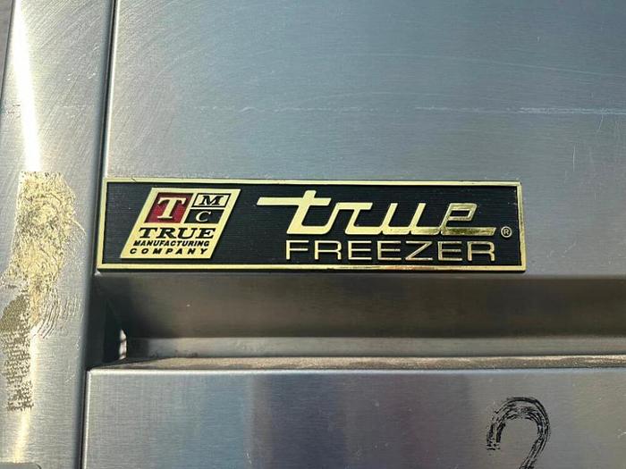 Refurbished TRUE SINGLE DOOR FREEZER. BRAND / MODEL: TRUE TG1F-S
