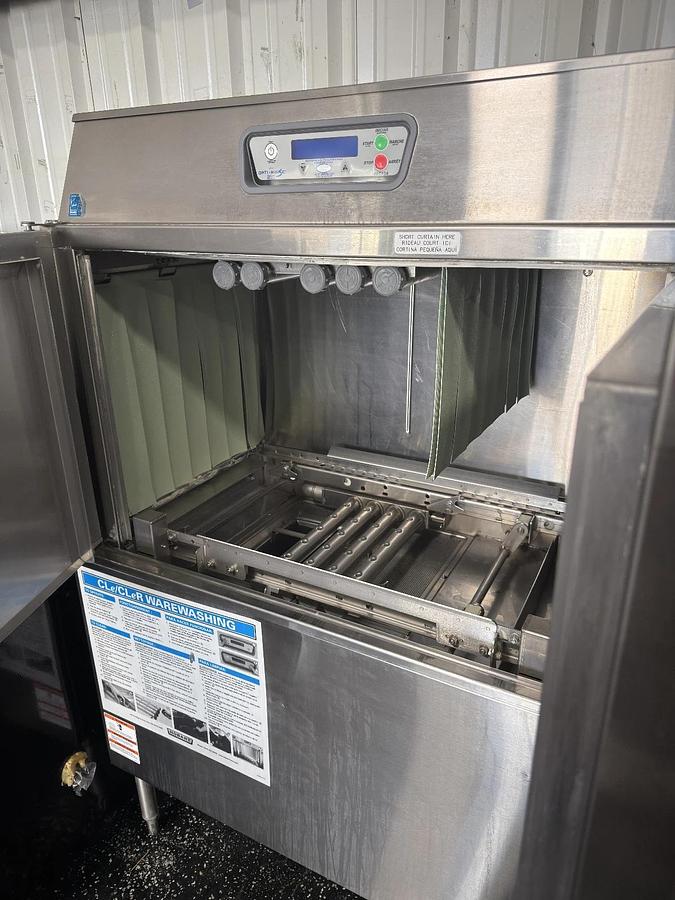 Used Hobart CL44E Commercial Dishwasher Conveyor Dishwasher Rack-Type