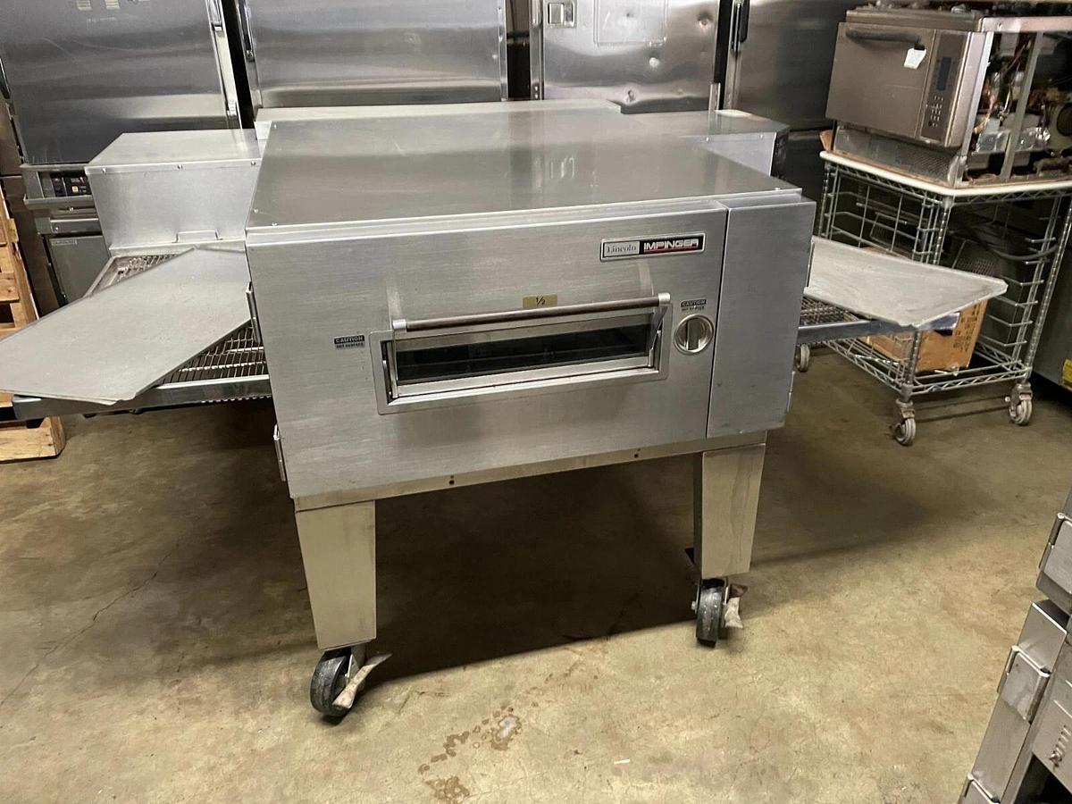 Used Lincoln Impinger 1600 - Single Deck 32" Gas Conveyor Pizza Oven w/Stand Casters