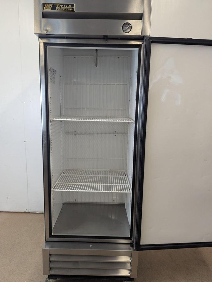 Used True T-19FZ 27" Single Door Stainless Freezer