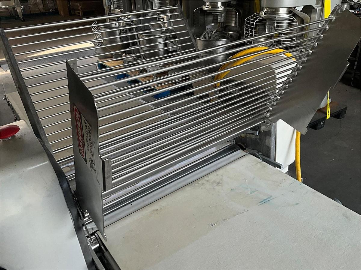 Used Rondo SFS611 butterfly laminator sheeter