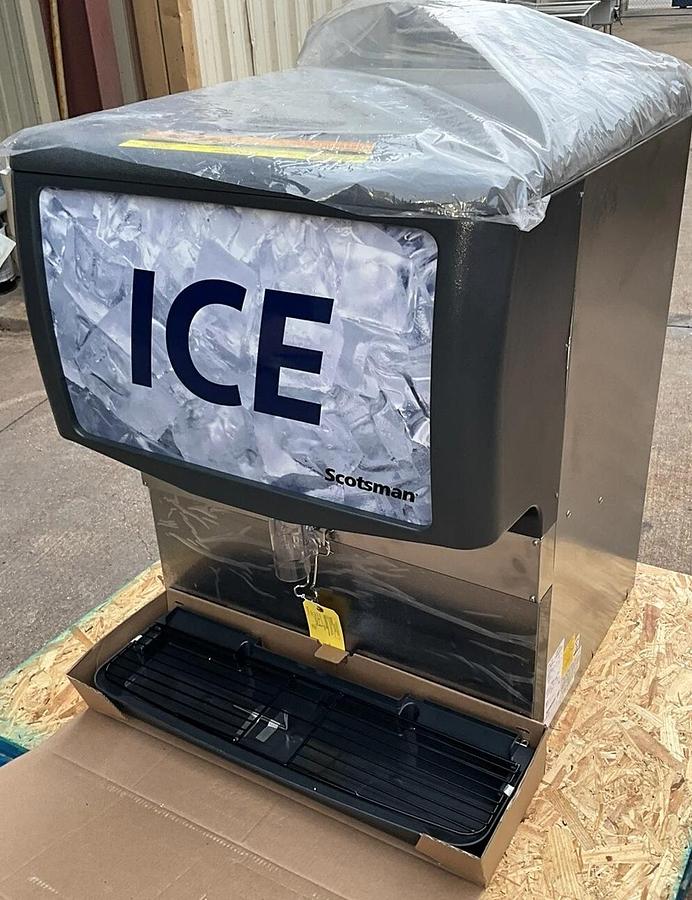 New Scotsman ID250B-1A 30" Ice Only Countertop Ice Dispenser 250 lbs Capacity - BRAND NEW CLEARANCE ITEM