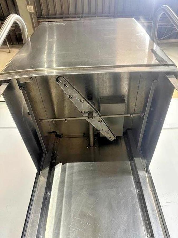 Used CHAMPION MODEL DH500T"COMMERCIAL HIGH TEMP VENTLESS DISHWASHER - 280/240V,3PH