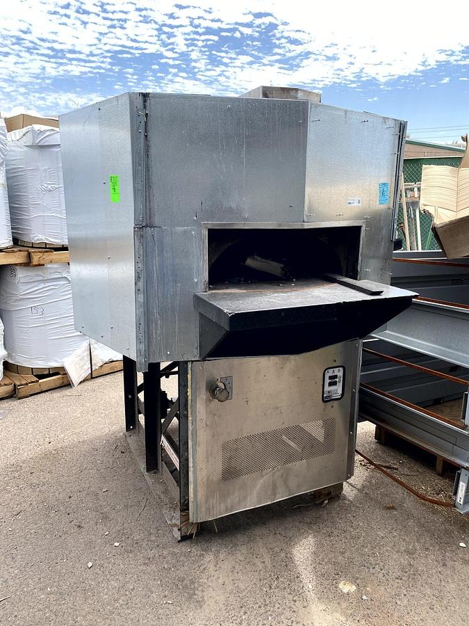 Used WOODSTONE PIZZA OVE